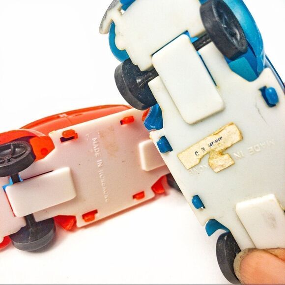 Vintage VW Toy Bundle Plastic Cars & Book - Picture 6 of 16